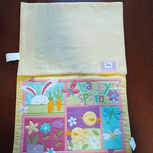 Blossom&Blooms placemats Set of 2 napkins New with tags Happy Spring Embroidered - Picture 2 of 8